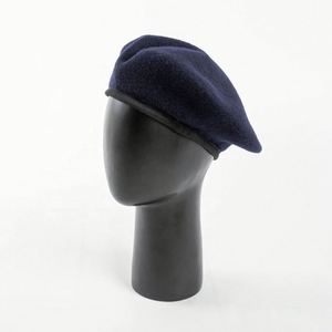 Béret en Laine de Haute Qualité avec Broderie de Logo Personnalisé, 100% Laine, Plusieurs Tailles, Doublure Brodée, Béret Grande Taille pour Femme, Vente en Gros - Product Image 2
