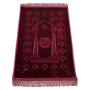 Chất Lượng Cao Sang Trọng Hồi Giáo Hồi Giáo Cầu Nguyện Thảm Thêu Mềm Đệm Thảm Cho Ngoài Trời Sử Dụng Bền Polyester Made Nhà Máy - Product Image 3