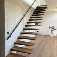 Escalier flottant réglable avec support mobile, profondeur de marche personnalisable, escaliers cantilever polyvalents