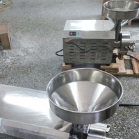 Moulin à grains en pierre Wondermill Junior portable, multifonctionnel, petite taille, mini broyeur de feuilles