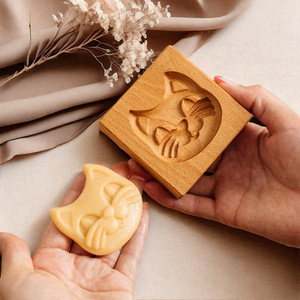 Stampo per Biscotti 3D in Legno Naturale Versatile per Cucina e Pasticceria, Facile da Usare per Risultati Professionali - Product Image 2