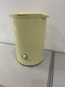Mini Secadora Portátil Semiautomática de 2KG para Ropa, Uso Doméstico y Hotelero, con Carcasa de Plástico - Product Image 5