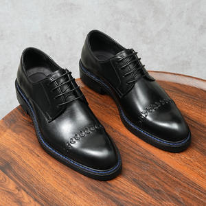 รองเท้าหนังผู้ชายสไตล์คลาสสิคย้อนยุค รุ่นล่าสุดปี 2025 ทรงหัวเหลี่ยม แบบผูกเชือก ดีไซน์สำหรับธุรกิจและงานทางการ ระบายอากาศได้ดี กันลื่น เหมาะสำหรับฤดูใบไม้ร่วง - Product Image 4