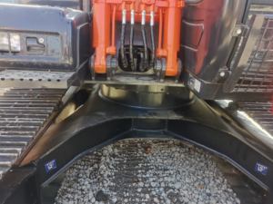 Excavatrice sur chenilles Hitachi ZX120 d'origine japonaise, modèle 2022, excellent état, avec moteur, engrenages et roulements pour projets de construction - Product Image 4