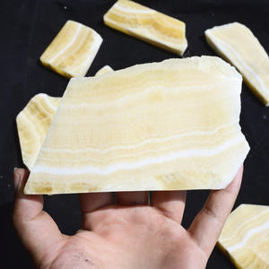 Venta al por Mayor de Losa de Calcita Amarilla de Cristal Curativo Natural Ecológica con Forma Irregular para Decoración del Hogar - Product Image 1