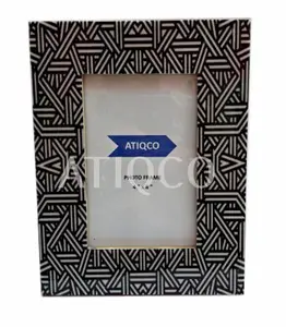 Marco de fotos de madera Impresión digital lacada Disponible en estilo clásico con tamaños 4x6 5x7 6x8 - Product Image 1