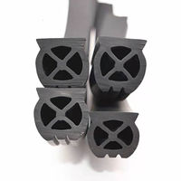 Fabricant chinois Xinli – Joint d'étanchéité EPDM pour portes et hayons de camions à benne basculante, camions à ordures et camions balayeurs