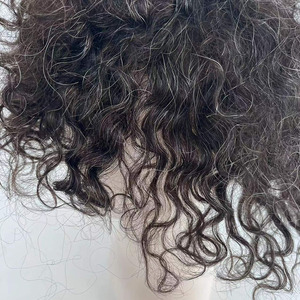 Prothèse capillaire personnalisée à base mono pour hommes, style bouclé - Product Image 6