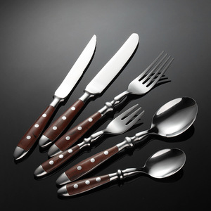 Set di Posate in Acciaio Inossidabile con Design a Rivetti, Set di Posate Moderne con Manico in Bachelite Lucidato a Specchio per Casa, Feste e Ristoranti - Product Image 4