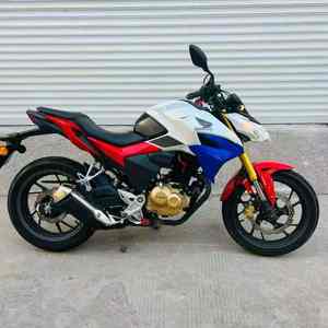 Honda1 CB190R Storm Eye - Desplazamientos Urbanos, 190CC EFI Monocilíndrico, Ahorro de Combustible y Confortable - Product Image 6