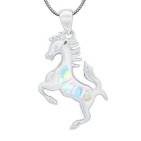 Pendentif délicat en forme de cheval western - Cuivre plaqué argent, opale blanche, chaîne de pull, chaîne à maillons, tendance pour un look superposé féminin