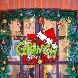 Panneau de porte de Noël en bois « Le Grinch habite ici », décoration murale de Noël, style traditionnel, en buis, forme irrégulière - Product Image 3