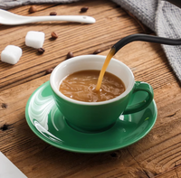 Ensemble de tasses et soucoupes à café en porcelaine fine colorée en gros |   Tasses à expresso écologiques, compatibles lave-vaisselle, 200 ml, avec poignée, usage commercial