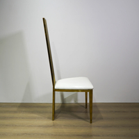 Chaise de bar de luxe en gros avec cadre en acier inoxydable doré, dossier rayé vertical moderne, portable, pour appartement, mariage, hôtel, salon