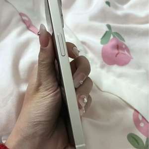 Perangkat IOS 6.7 inci Bekas Grade .a 128GB 5G Layar Super Retina XDR - Product Image 5