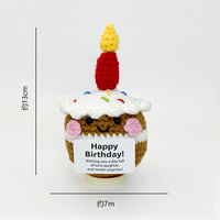 Cadeaux d'anniversaire en crochet pour femmes : Poupées en crochet, gâteaux d'anniversaire faits main, cadeaux d'anniversaire en crochet, peluches cupcake en crochet
