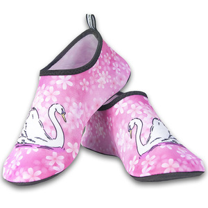 Enfants Adultes Chaussures d'eau antidérapantes Chaussettes de plage Aqua pieds nus à séchage rapide Conception <span class=keywords><strong>antidérapante</strong></span> pour <span class=keywords><strong>piscine</strong></span> Rivière Nautisme Surf High Crew - Product Image 4