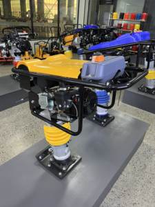 Compacteur à essence de haute qualité avec moteur, haute efficacité, garantie 1 an - Product Image 3