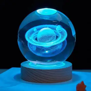 Vente en gros de boule de cristal mondiale lumineuse nuage de galaxie globe 3d système solaire boule de cristal artisanat de cristal