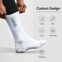 Chaussettes de football personnalisées en faux daim floqué avec coussinets antidérapants pour l'entraînement au football