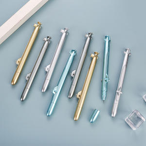 Bolígrafo creativo negro neutro en forma de submarino, papelería fresca para estudiantes y premios, regalos disponibles a diario - Product Image 2