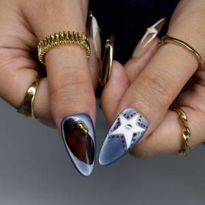 Unghie Finte Press-on Tortoise-Sand Blue-Tone Star, Realizzate a Mano in Acrilico con Bordo Dorato e Strass, Personalizzabili, Stile Spice Girl - Product Image 3