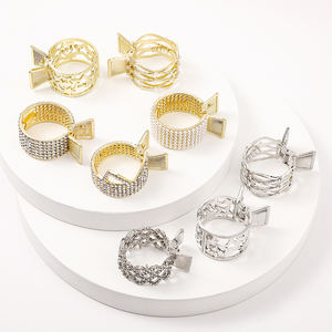 KUACHI vente en gros <span class=keywords><strong>de</strong></span> nouvelle pince à cheveux en métal dorée pince à cheveux <span class=keywords><strong>queue</strong></span> <span class=keywords><strong>de</strong></span> <span class=keywords><strong>cheval</strong></span> brillante strass perle griffes <span class=keywords><strong>de</strong></span> cheveux en métal pour les femmes - Product Image 6