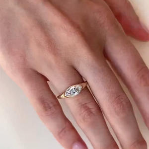 <b>Solitaire</b> <b>Ring</b> Oval Cut 2CT 3-5CT 18K IGI Certified CVD Lab Grown Diamond <b>Ring</b> for Engagement Wedding - Product Image 6