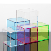 Boîtes acryliques en plexiglas personnalisées, étanches à la poussière, colorées, pour le stockage des collections