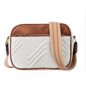 2025 nouveauté léger décontracté extérieur sacs à bandoulière fabriqué en usine en cuir PU à la main personnalisé bandoulière sac de messager - Product Image 3