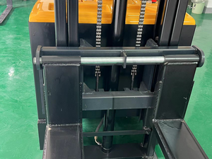 Venta de fábrica <span class=keywords><strong>1</strong></span>,6 M <span class=keywords><strong>2ton</strong></span> Apilador de palés <span class=keywords><strong>semi</strong></span> eléctrico efectivo para trabajador