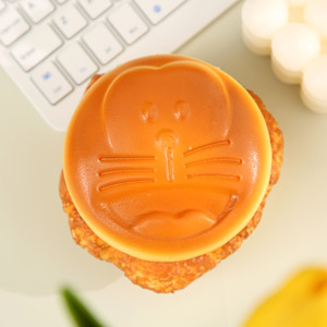 Jouet anti-stress en mousse PU à rebond lent, hamburger simulé à trois niveaux, jouet à presser, vente chaude, logo personnalisé - Product Image 3