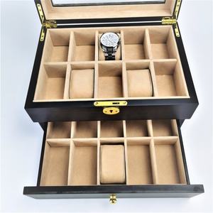 Boîte à montres en bois de luxe personnalisée avec logo et taille sur mesure, 20 pièces, avec coussinets - Product Image 6