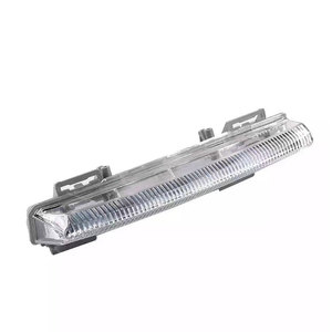 Feux de jour à LED pour pare-chocs avant Mercedes-Benz W204 W212, côté gauche et droit, A2049068900 A2049069000 - Product Image 3