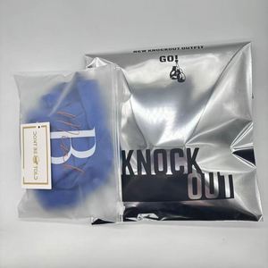 Sacs d'expédition en argent avec logo personnalisé, bande adhésive, poly, argent métallisé, pour sweats à capuche - Product Image 6