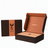 Boîtes d'expédition pliables en carton ondulé marron personnalisées avec logo pour vêtements – Emballages écologiques réutilisables avec logo