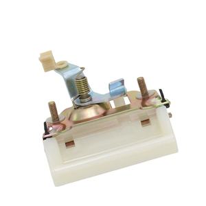 Manija de Puerta Trasera de Auto MB669338 MR230032 para Mitsubishi Montero Pajero I0 - Product Image 1