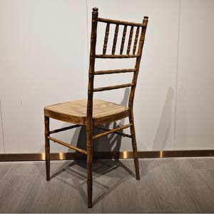 Kursi Perjamuan dengan Sandaran Besi Motif Kayu dan Kaki Sambungan Bambu - Product Image 4