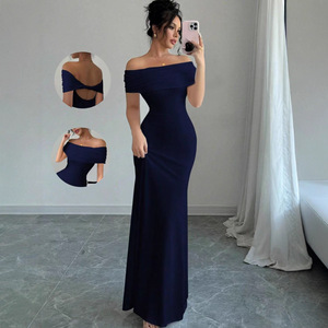 Lussuoso Abito Lungo Invernale in Cashmere con Spalle Scoperte, Vestito da Sera Attillato con Diamanti e Schiena Scoperta per Feste, Matrimoni, Cerimonie e Balli di Gala - Product Image 3
