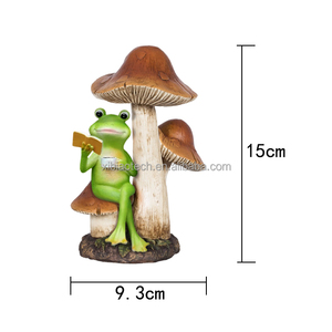 Statue de jardin solaire LED en résine <span class=keywords><strong>avec</strong></span> sculpture réaliste de champignon et de grenouille peinte à la main, thème amour, décoration extérieure - Product Image 3