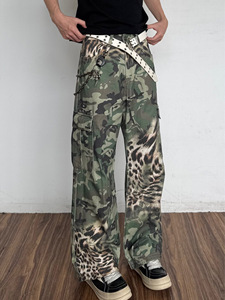 Pantalones Vaqueros Cargo de Pierna Ancha con Estampado de Camuflaje Vintage para Hombre, Corte Holgado con Bolsillos - Product Image 4