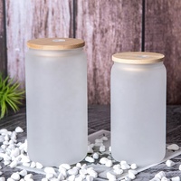 Entrepôt américain Canette de bière en forme de canette de soda en verre givré transparent de 12oz 16oz avec couvercle en bambou et paille en plastique