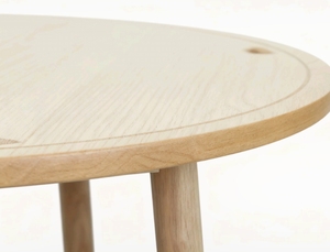 La Mesa Redonda hecha de madera maciza se puede colocar en comedores, apartamentos y hoteles - Product Image 3