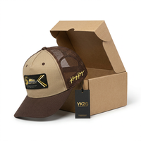 Topi Trucker Balap Profesional Warna Hijau Hutan Hitam dengan Jaring, Patch Kustom, Bordir Huruf Emas di Samping, 5 Panel, Snapback