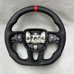 Volante de Cuero para Dodge Charger y Ram - Deportivo, 6 Radios, 35 mm de Diámetro - Product Image 2