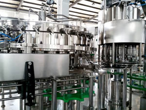 China Automatische Drink Water Serie Evenwichtige Druk Filler Model Wassen, Vulstof En Capper Drie-In-een Unit - Product Image 5