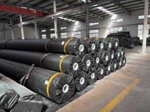 1mm 1.5mm Hdpe Geomembrane <b>Liner</b> <b>Pond</b> <b>Liners</b> Gm13 Standard Composite Geomembrane for Sale - Product Image 6