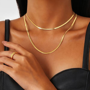 Collar Clásico de Cadena de Serpiente en Acero Inoxidable Color Plata con Chapado en Oro de 18K y Circón de Espiga Lisa - Product Image 6