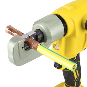 Outil de sertissage hydraulique sans fil DM-70C (4-70 mm) - Pince à sertir les cosses de câble sans fil DM-70C alimentée par batterie - Product Image 3