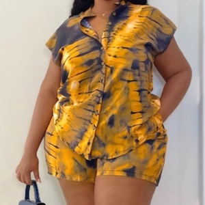 เสื้อเชิ้ตพิมพ์ลายโอเวอร์ไซส์แขนสั้นมีปกสำหรับผู้หญิงและกางเกงขาสั้นลำลองแฟชั่นแอฟริกันชุด 2 ชิ้นทรงหลวมแฟชั่น - Product Image 3